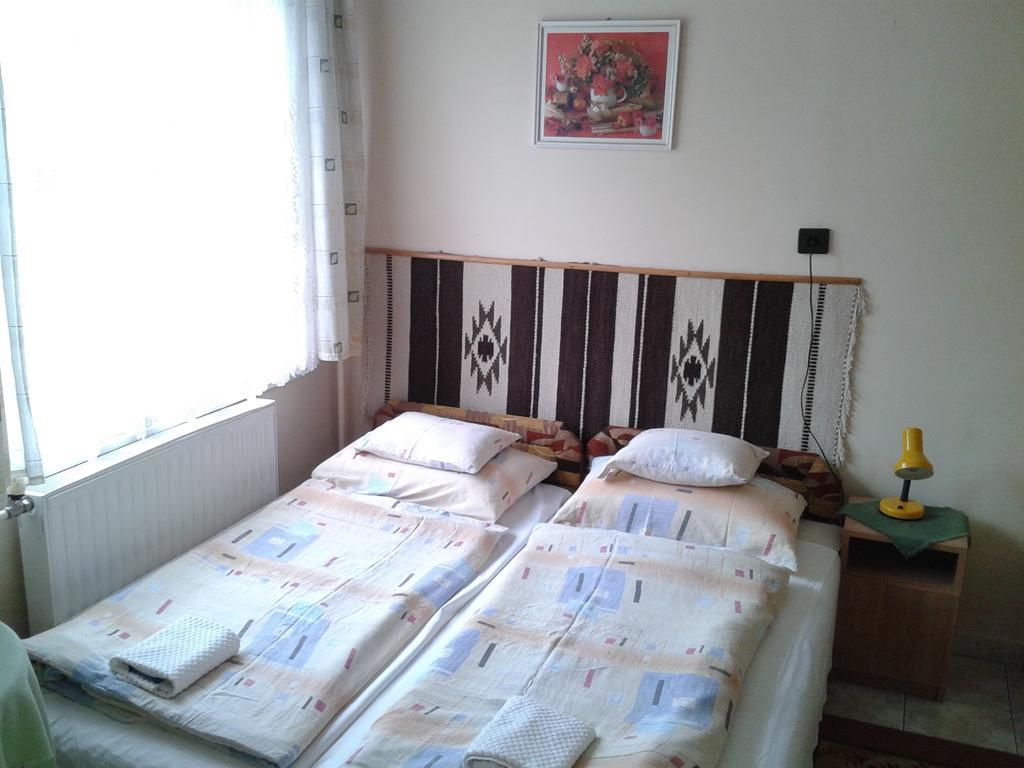 Deak Vendeghaz Apartman Hotel Hajdúszoboszló Cameră foto