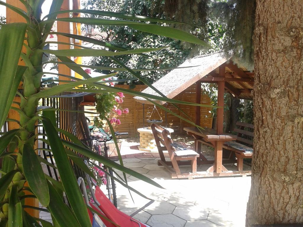 Deak Vendeghaz Apartman Hotel Hajdúszoboszló Exterior foto